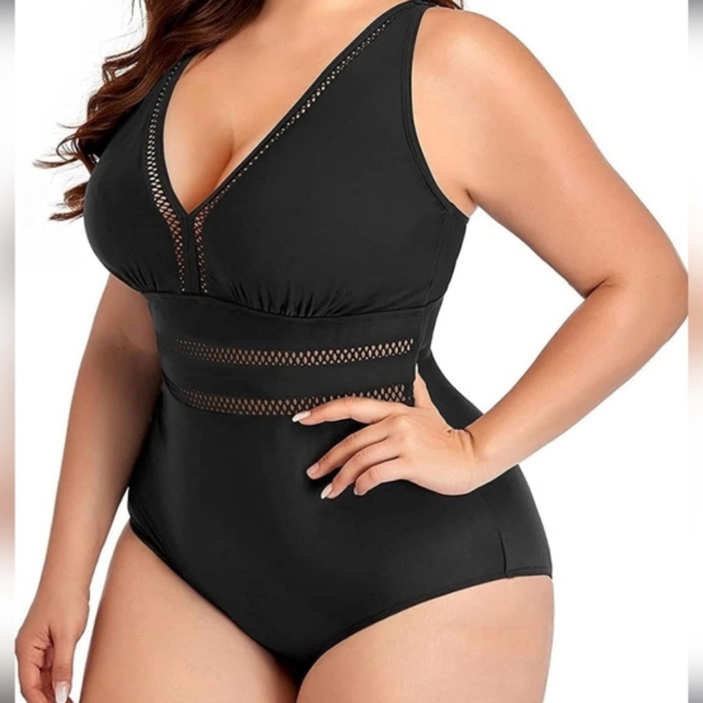 Daci Women’s Classic One Piece Black Swimsuit‎